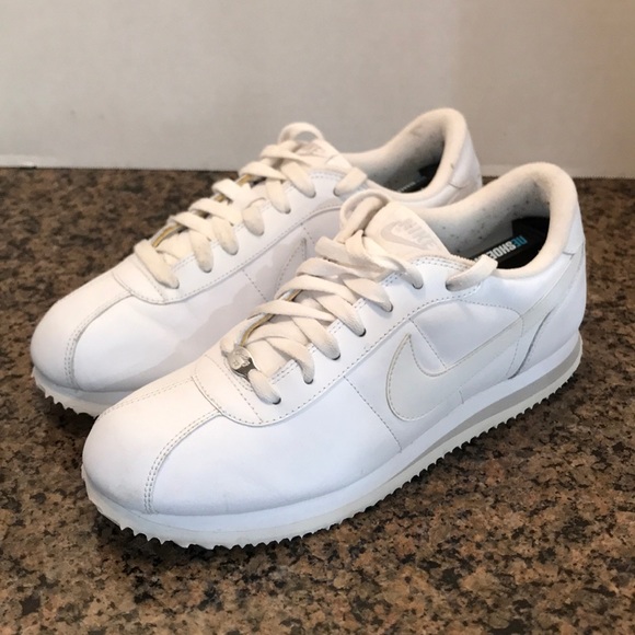 how to clean nike cortez shoes